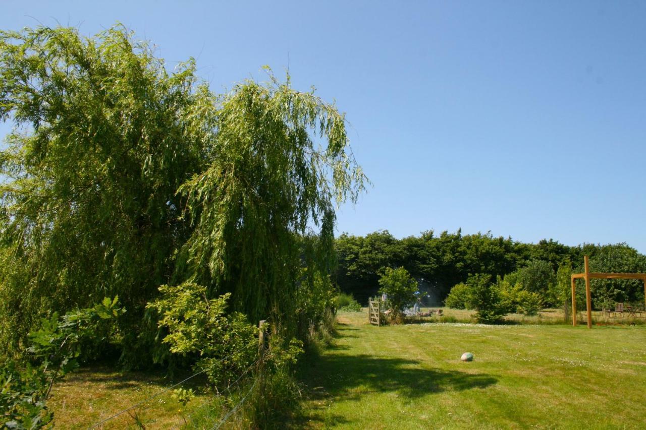 Spacious Swallow Cottage Tisbury Exterior photo